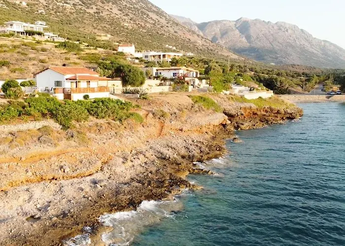 Santa Maria - Seaside Serenity